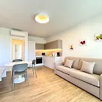 Sun Village-Nuovissimo Appartamento in Residence con piscina -Lido di Jesolo Piazza Aurora