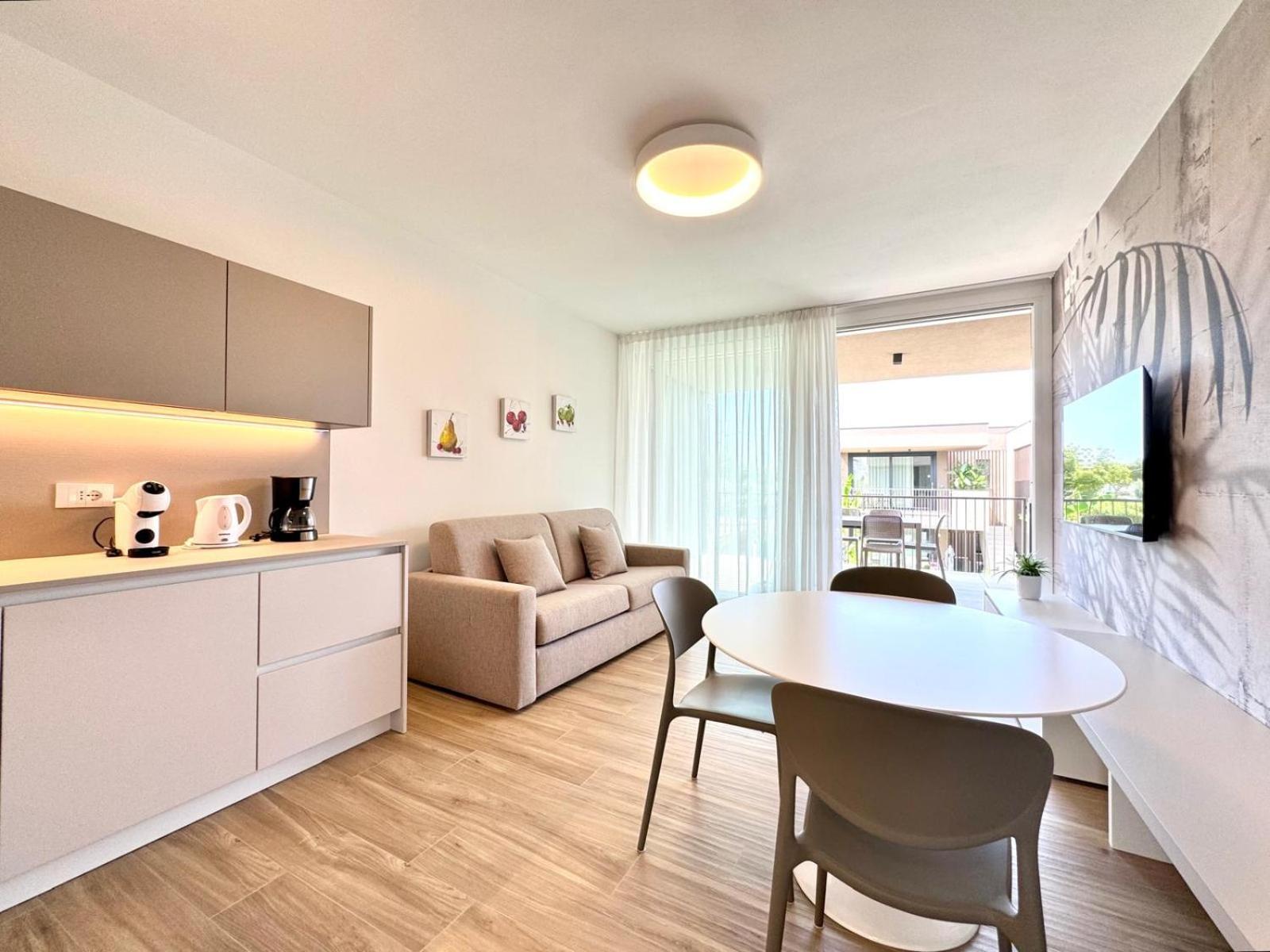 Sun Village-nuovissimo In Con Piscina -lido Di Piazza Aurora Apartment Lido di Jesolo